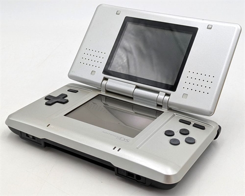 Nintendo DS - Platinum Silver - Console - SNR NEH10329334 (B Grade) (Used)